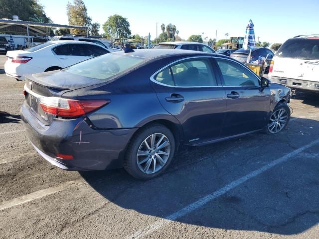 2016 Lexus ES 300H