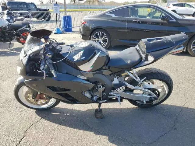 2005 Honda CBR1000 RR