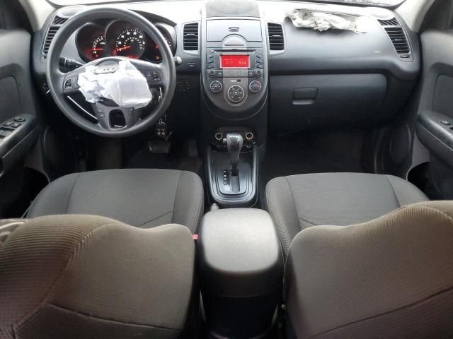 2010 KIA Soul +