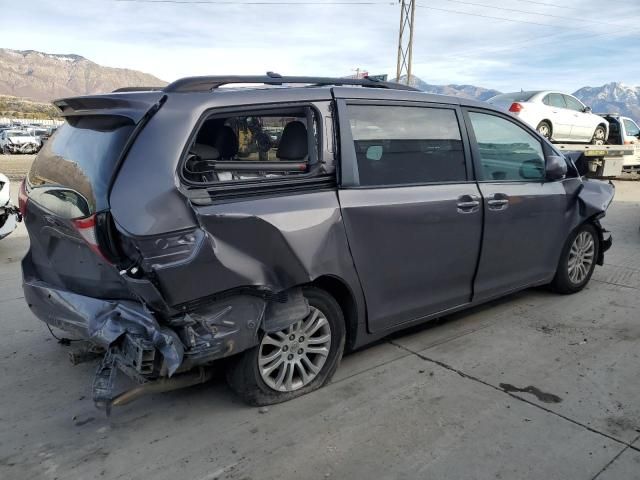 2015 Toyota Sienna XLE