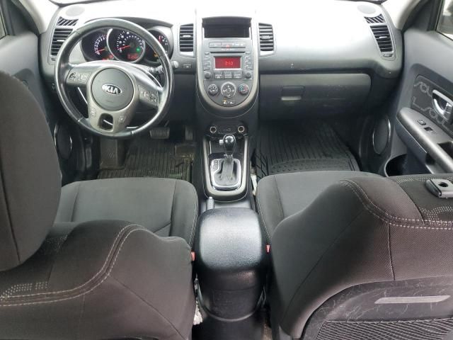 2013 KIA Soul +