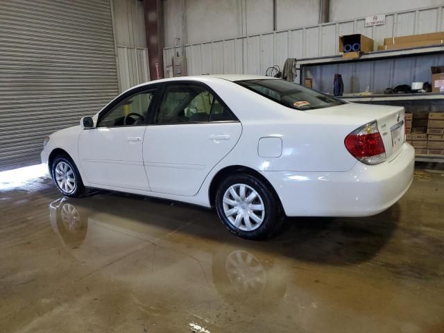 2005 Toyota Camry LE