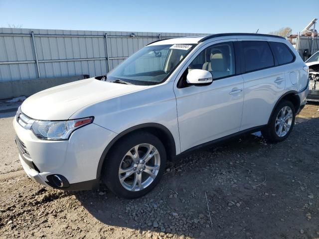 2015 Mitsubishi Outlander SE