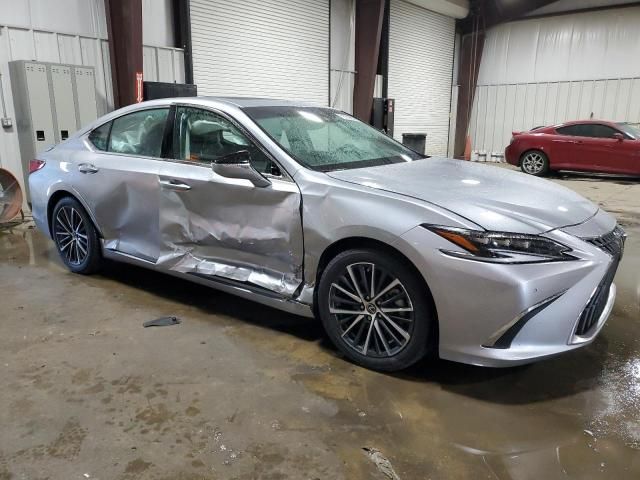 2024 Lexus ES 300H Base