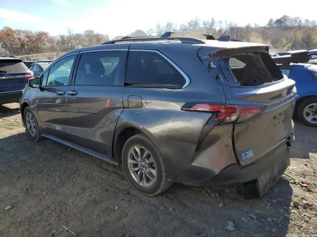 2021 Toyota Sienna XLE