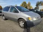 2001 Toyota Sienna LE