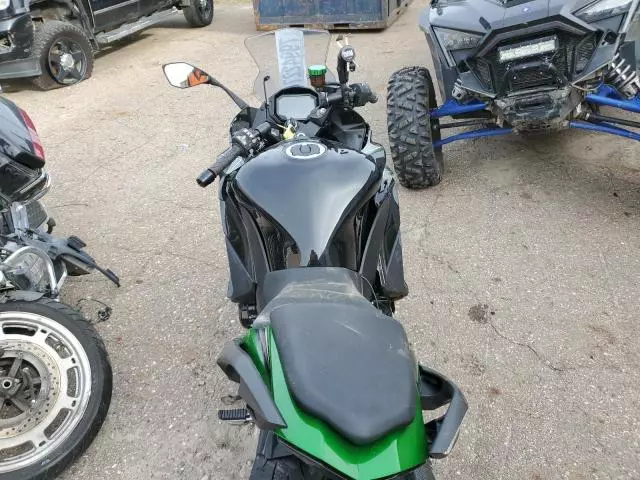 2023 Kawasaki ZX1002 K