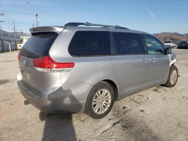 2011 Toyota Sienna XLE