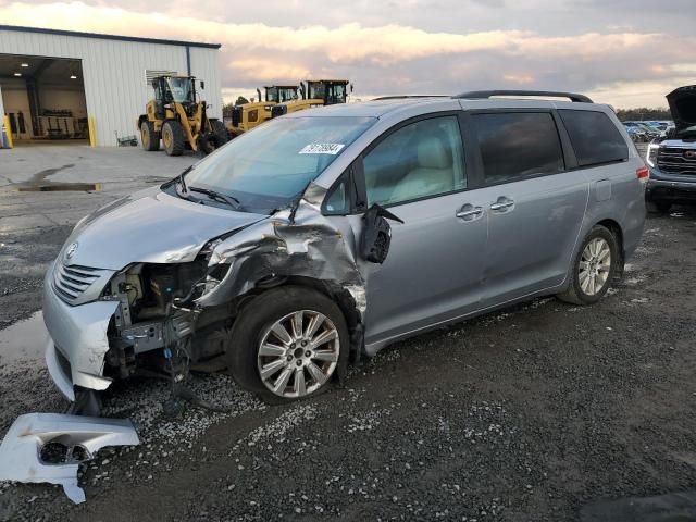 2012 Toyota Sienna XLE