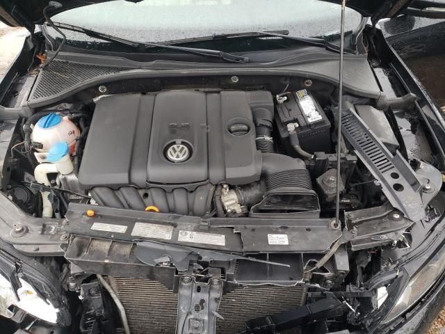 2012 Volkswagen Passat SE