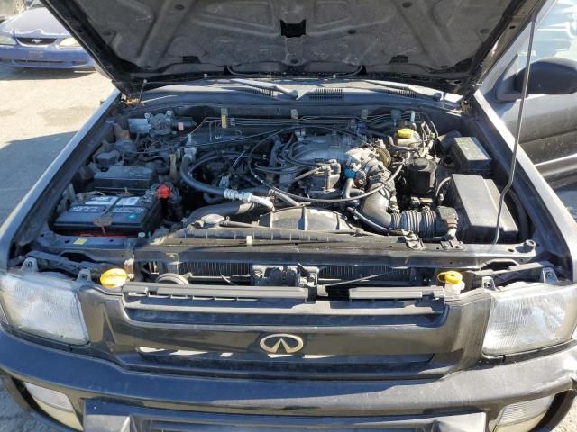 1999 Infiniti QX4