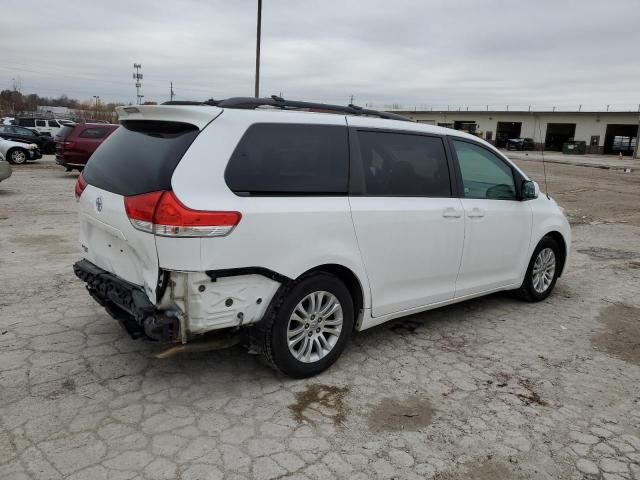 2012 Toyota Sienna XLE