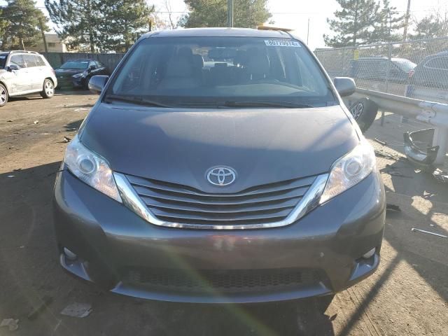 2015 Toyota Sienna XLE