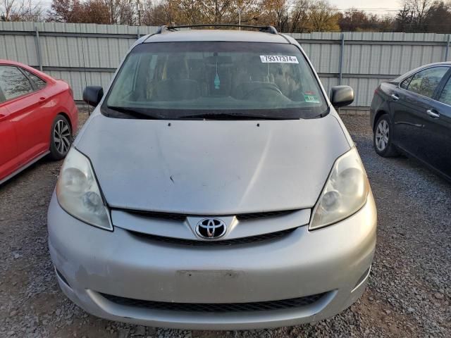 2010 Toyota Sienna CE