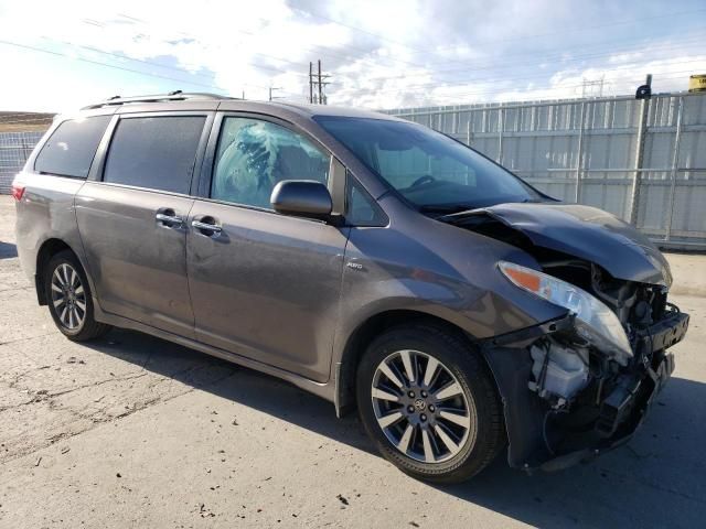 2020 Toyota Sienna XLE