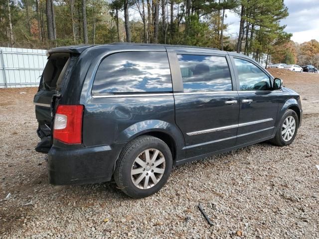 2012 Chrysler Town & Country Touring L