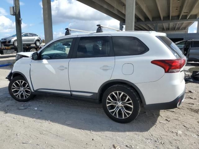 2016 Mitsubishi Outlander SE