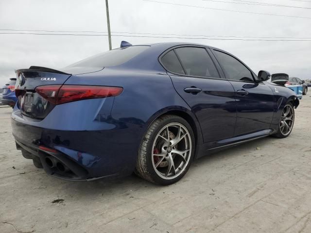 2017 Alfa Romeo Giulia Quadrifoglio