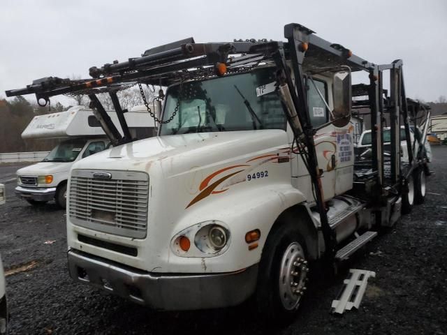 2000 Freightliner Medium Conventional FL112