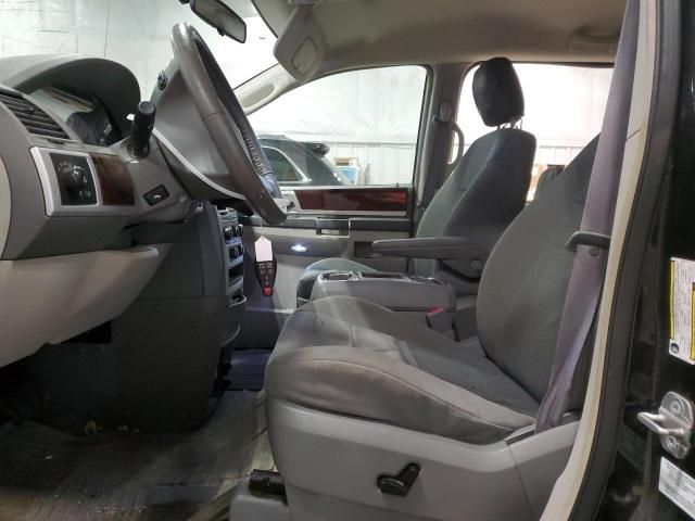 2010 Chrysler Town & Country Touring