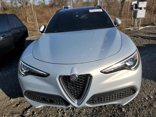 2022 Alfa Romeo Stelvio TI