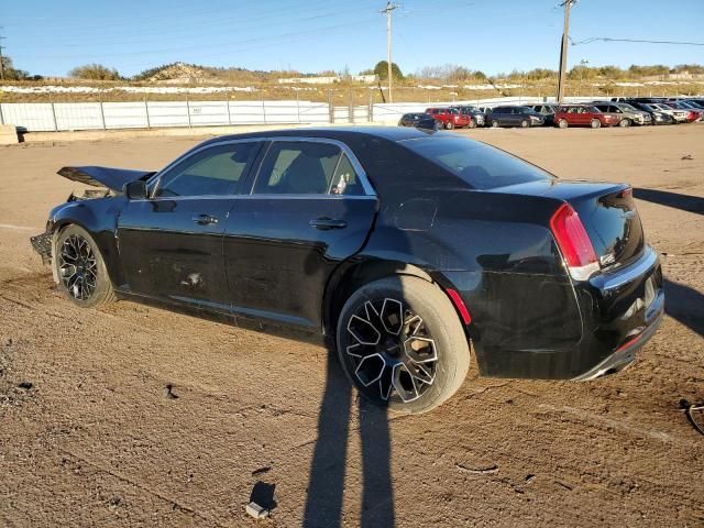 2018 Chrysler 300 Touring