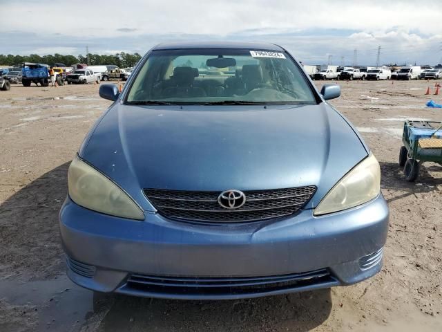 2004 Toyota Camry LE