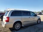 2014 Chrysler Town & Country Touring L