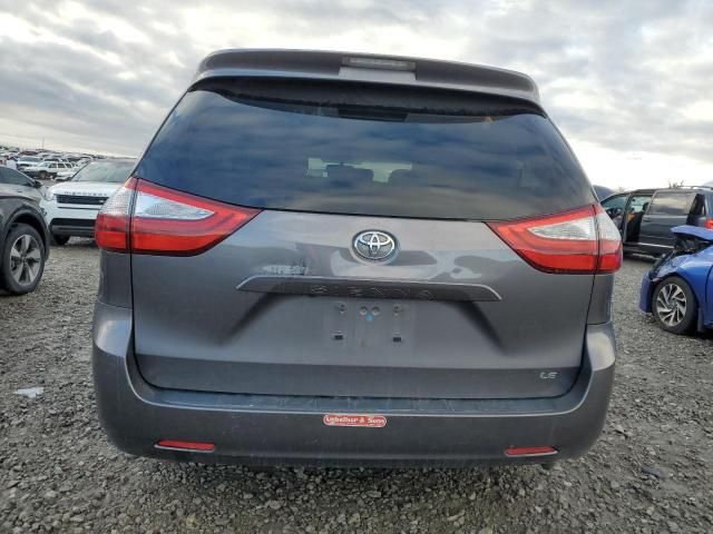 2015 Toyota Sienna LE