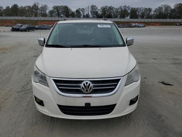 2009 Volkswagen Routan SEL Premium