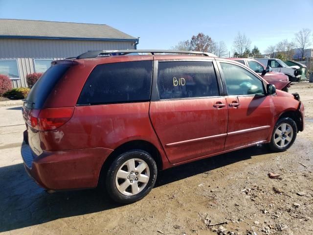 2004 Toyota Sienna CE