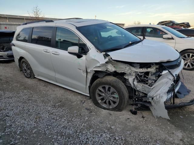 2023 Toyota Sienna XLE