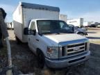 2013 Ford Econoline E450 Super Duty Cutaway Van