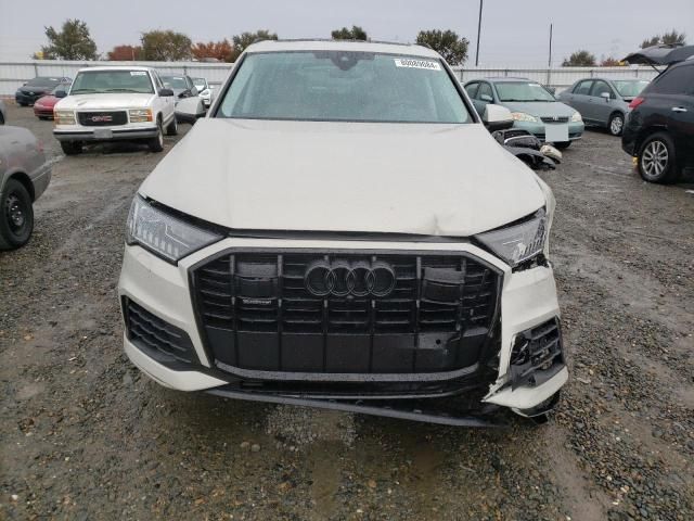 2023 Audi Q7 Premium Plus