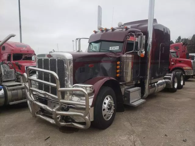 2021 Peterbilt 389