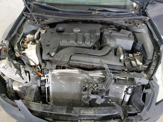 2010 Nissan Altima Base