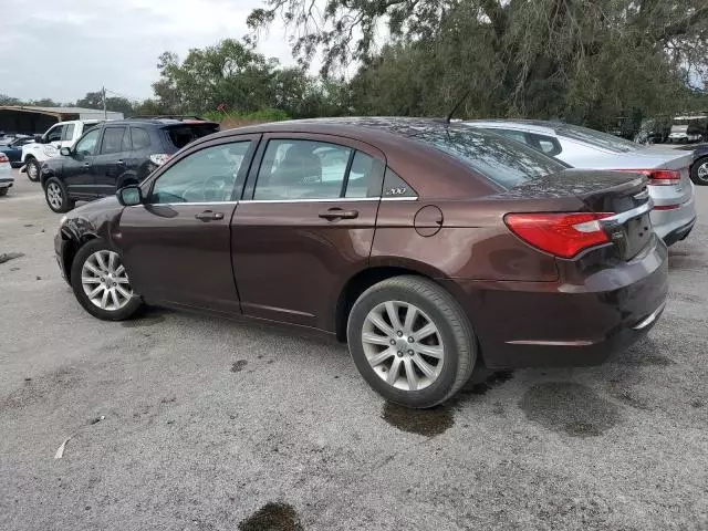 2013 Chrysler 200 Touring