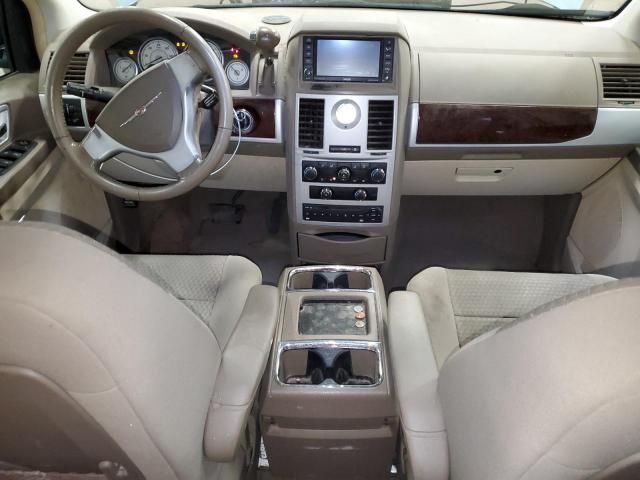 2009 Chrysler Town & Country Touring