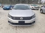 2017 Volkswagen Passat SE