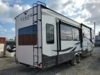 2022 Keystone Challenger 5th Wheel