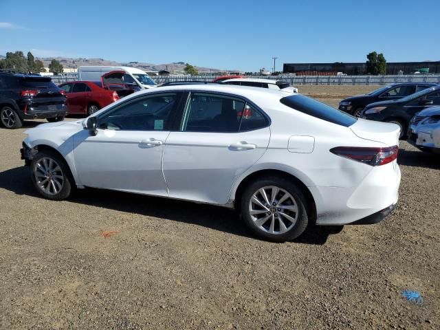 2022 Toyota Camry LE