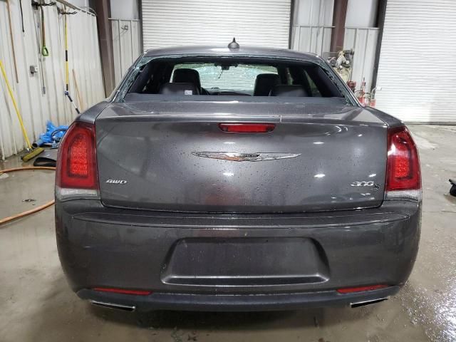 2016 Chrysler 300 S