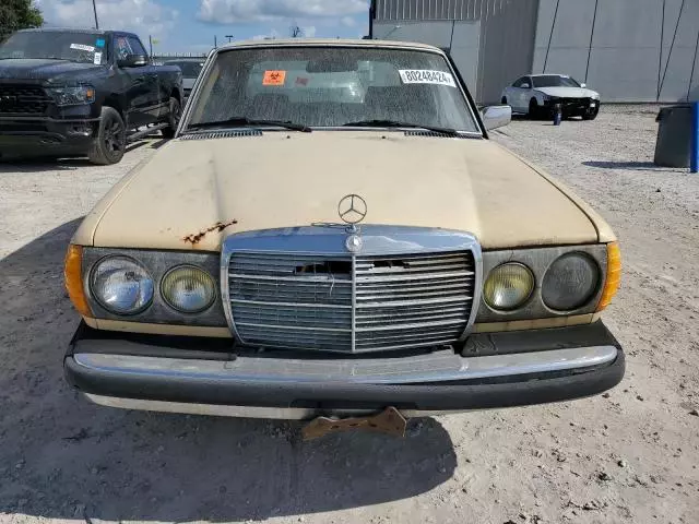 1982 Mercedes-Benz 300 DT