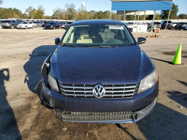 2013 Volkswagen Passat SE