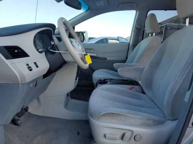 2011 Toyota Sienna LE