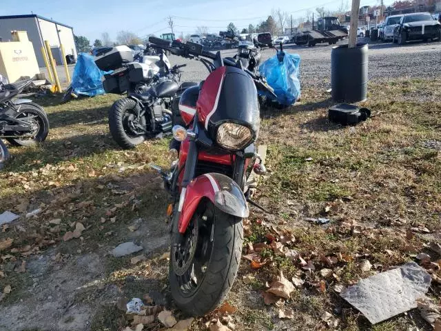 2019 Suzuki VZR1800