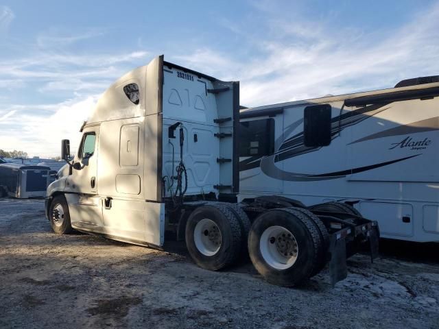 2020 Freightliner Cascadia 125