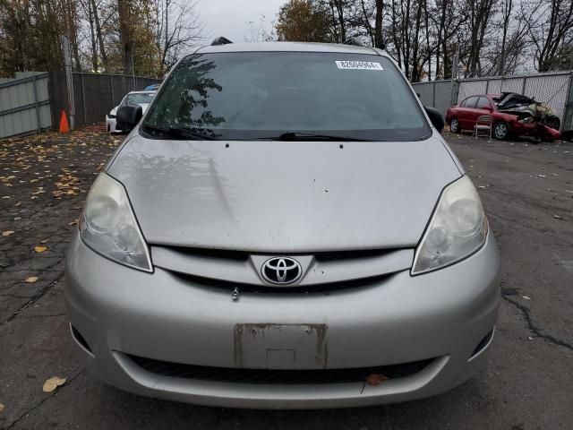 2007 Toyota Sienna LE