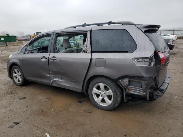 2015 Toyota Sienna LE