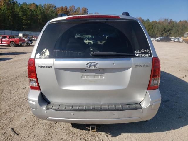 2008 Hyundai Entourage GLS